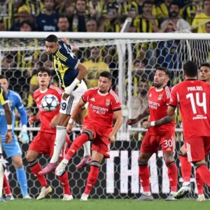 atilan mansetler bomba butun ulke fenerbahce benfica macini konusuyor fDxQiW57