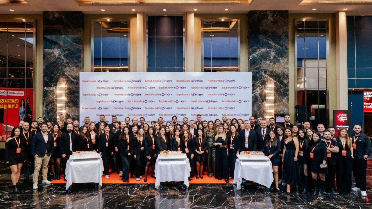 hepsiburada is ortaklariyla efsane kasim oncesinde bir araya geldi fjr5ZfNG.jpg