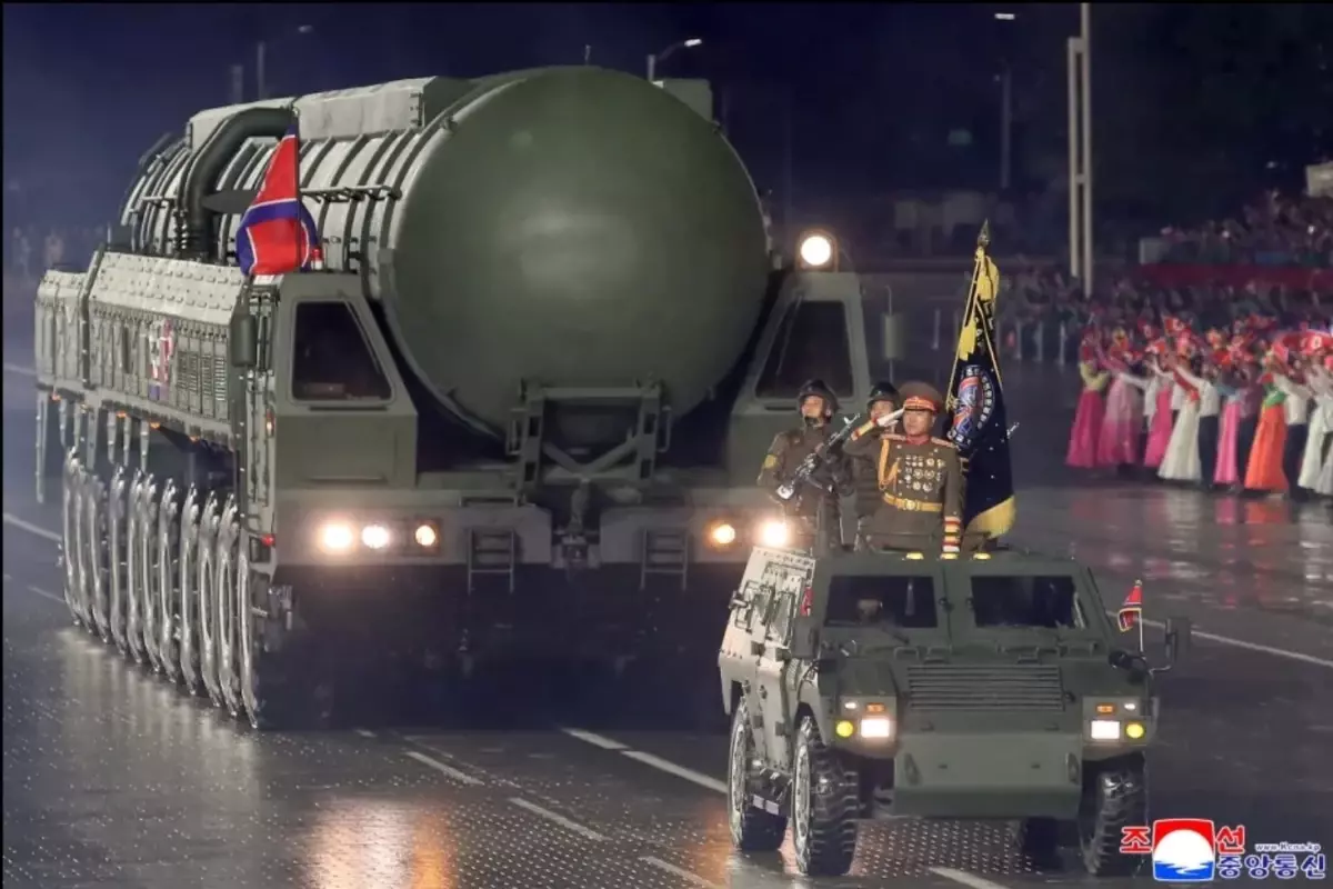 kim jong un tarihin en guclu nukleer silahini tanitti MAmE3Mxb