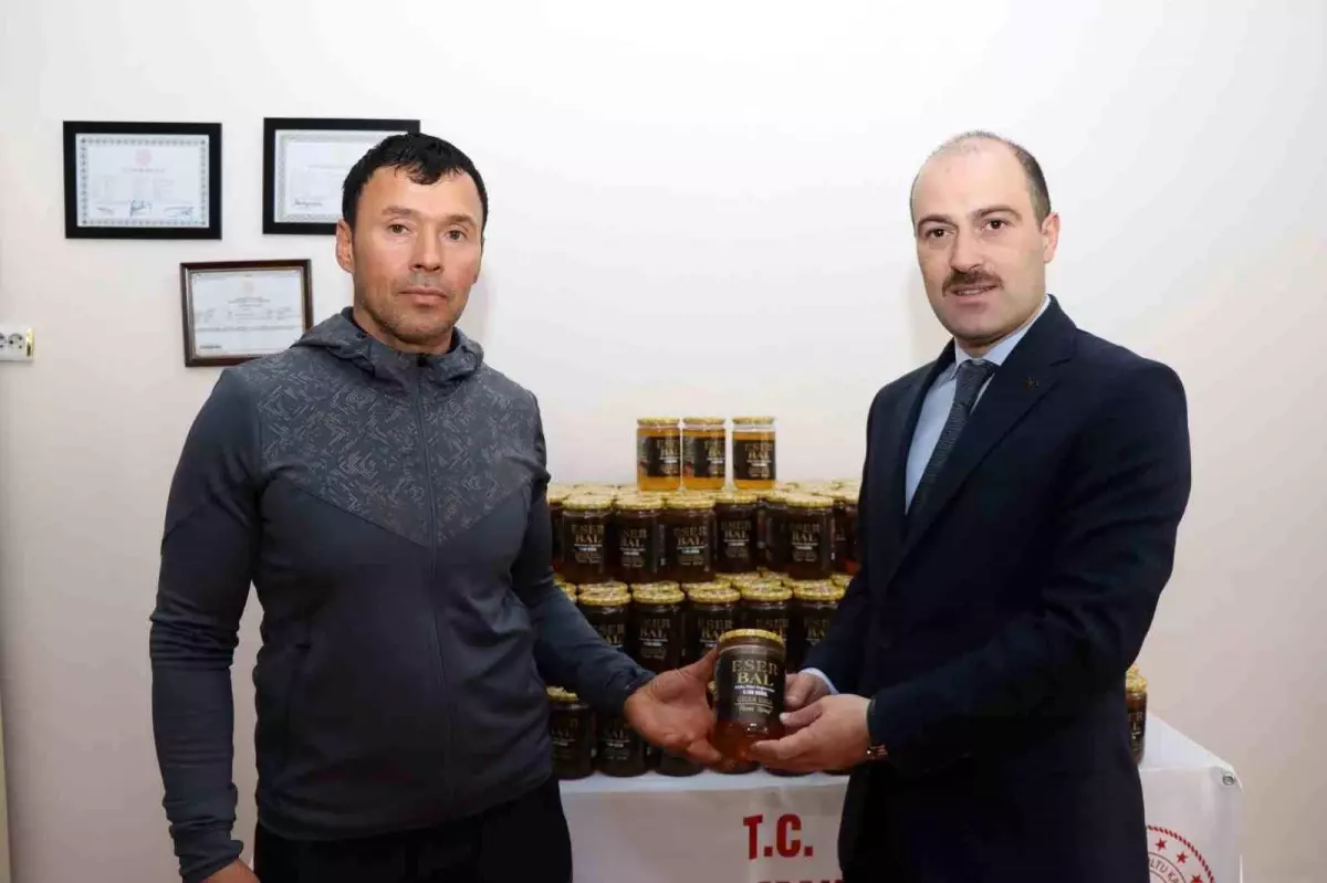 organik bal ureticisinden ihtiyac sahiplerine bagis TPiRD1Oe.jpg